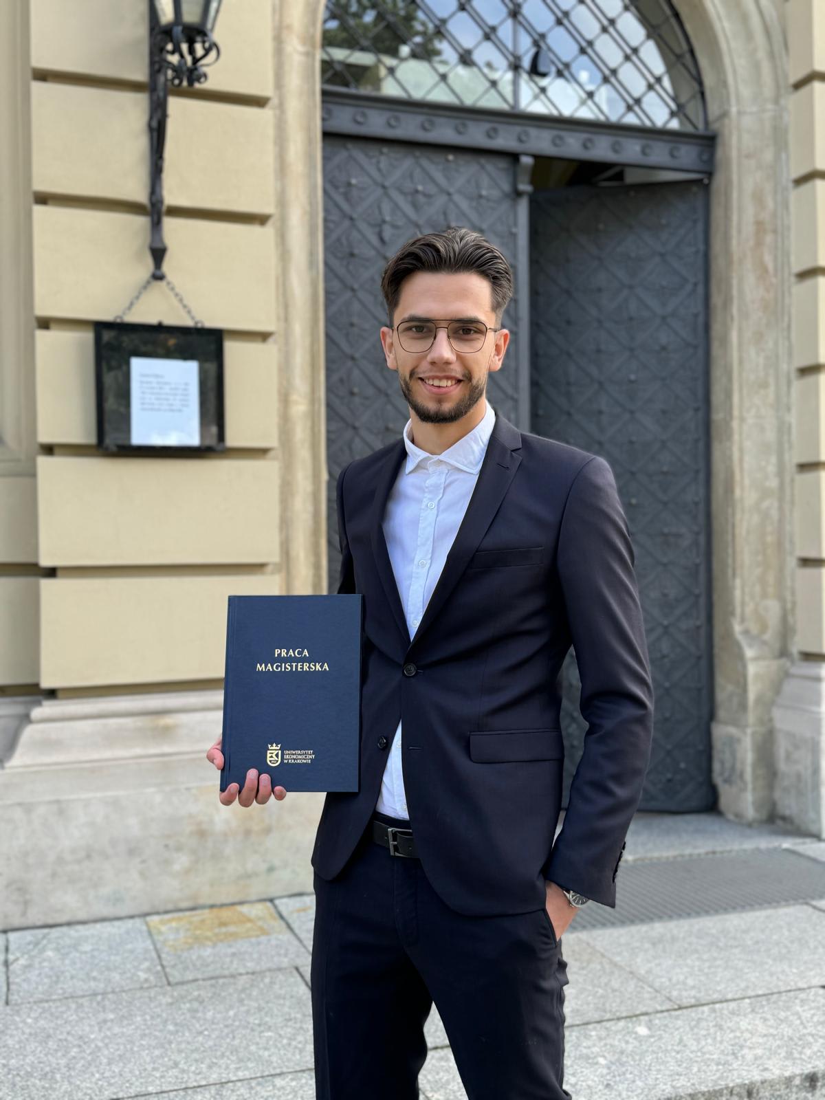 Defence of Master Thesis - "Advantages and challenges of implementing headless architecture in e-commerce", demo store built with Optimizely & BigCommerce