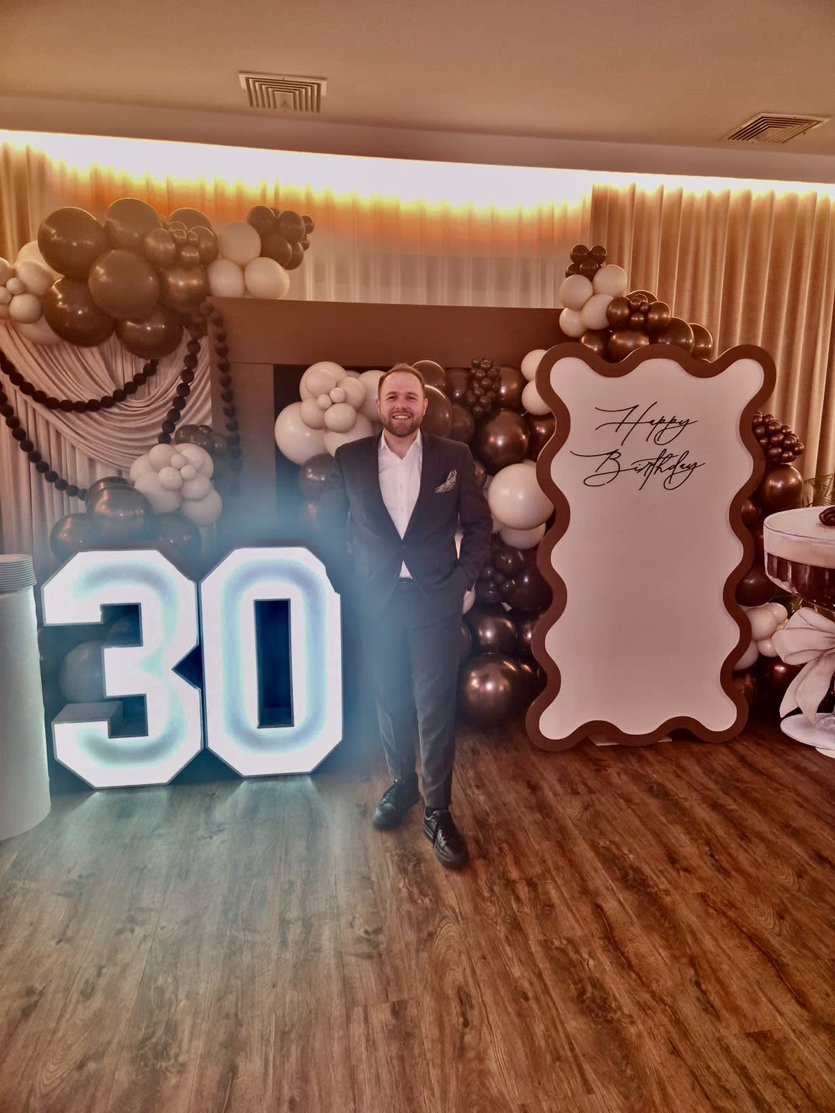 DJ Borii na 30. urodzinach