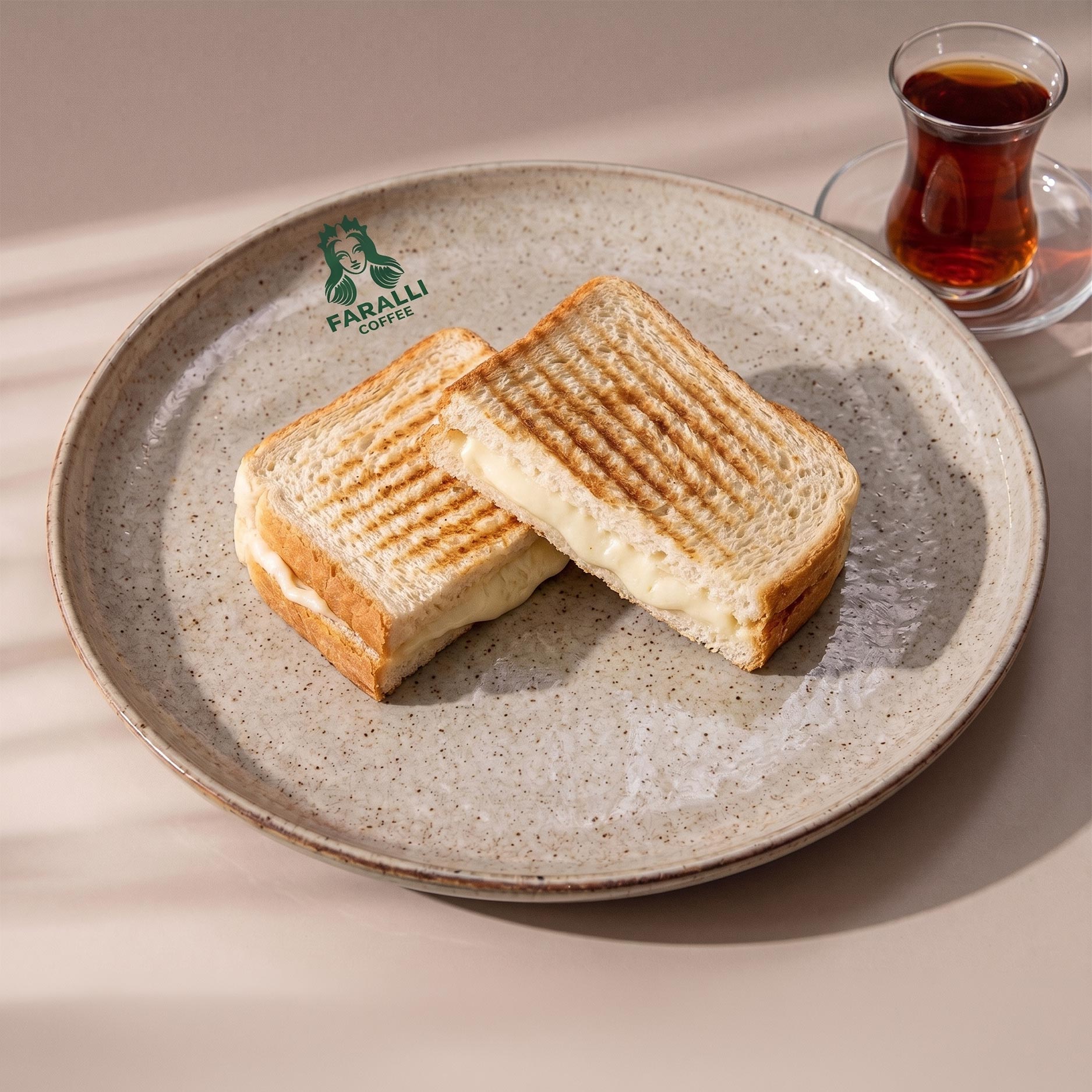 Beyaz Peynirli Tost