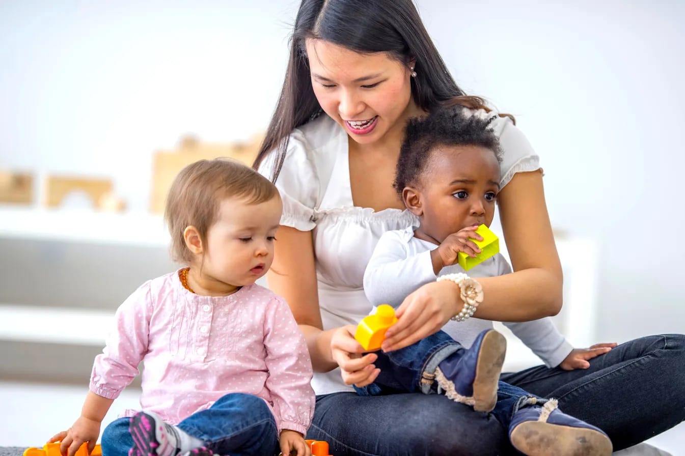 NYC Nanny Care - professional nanny with children
