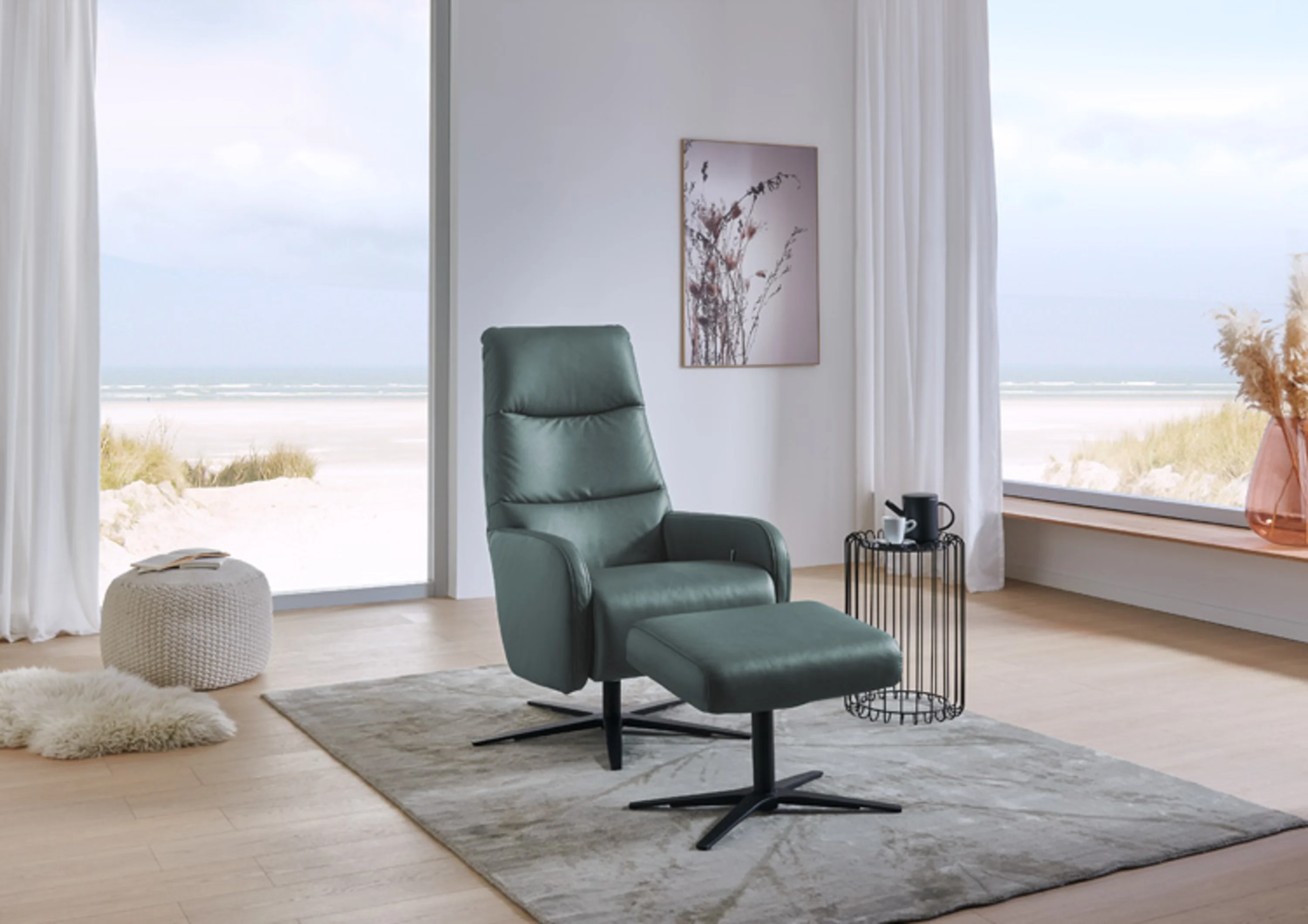 Großer weißer Teppich