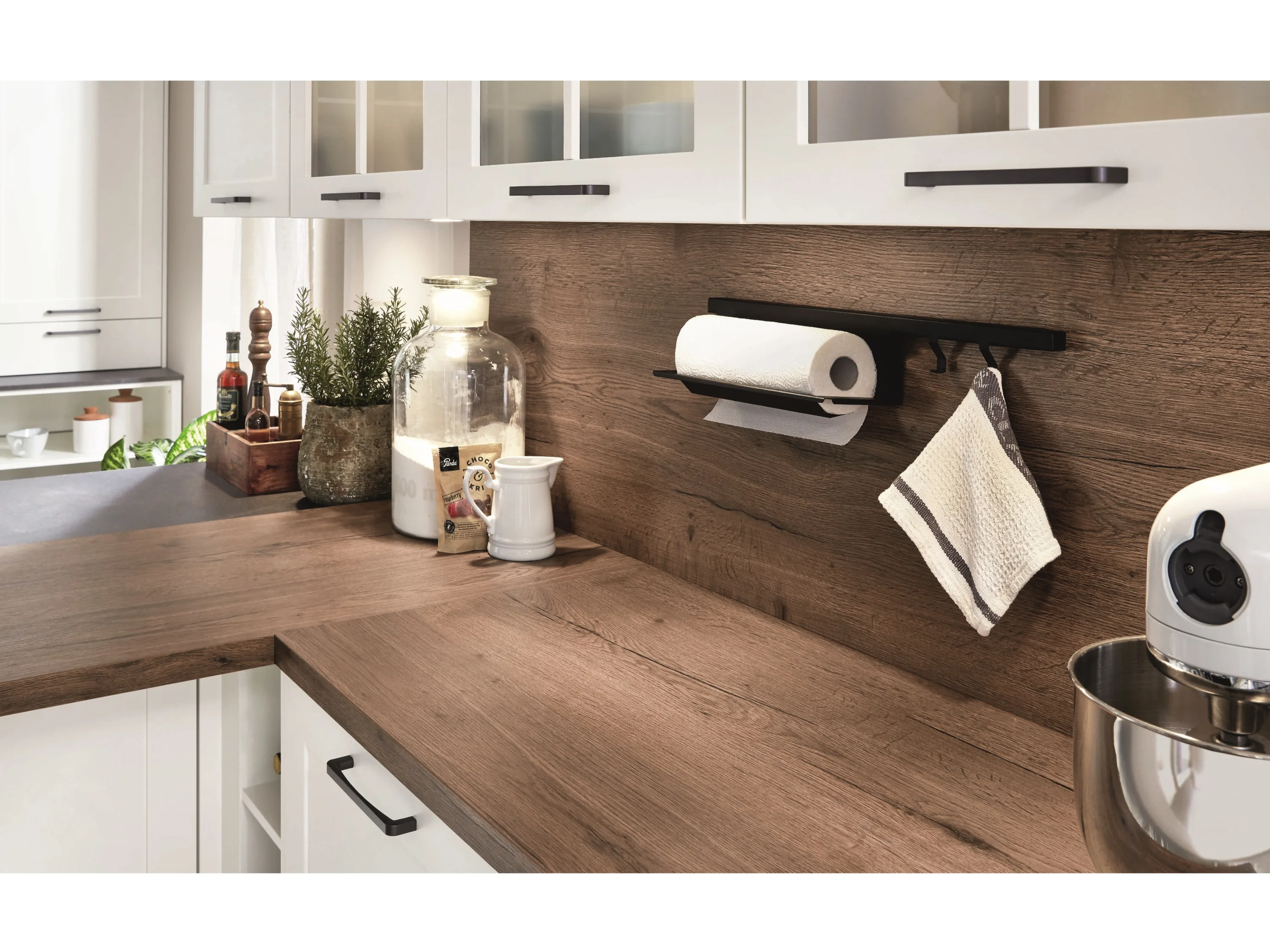 Küchentheke mit einer Holztheke