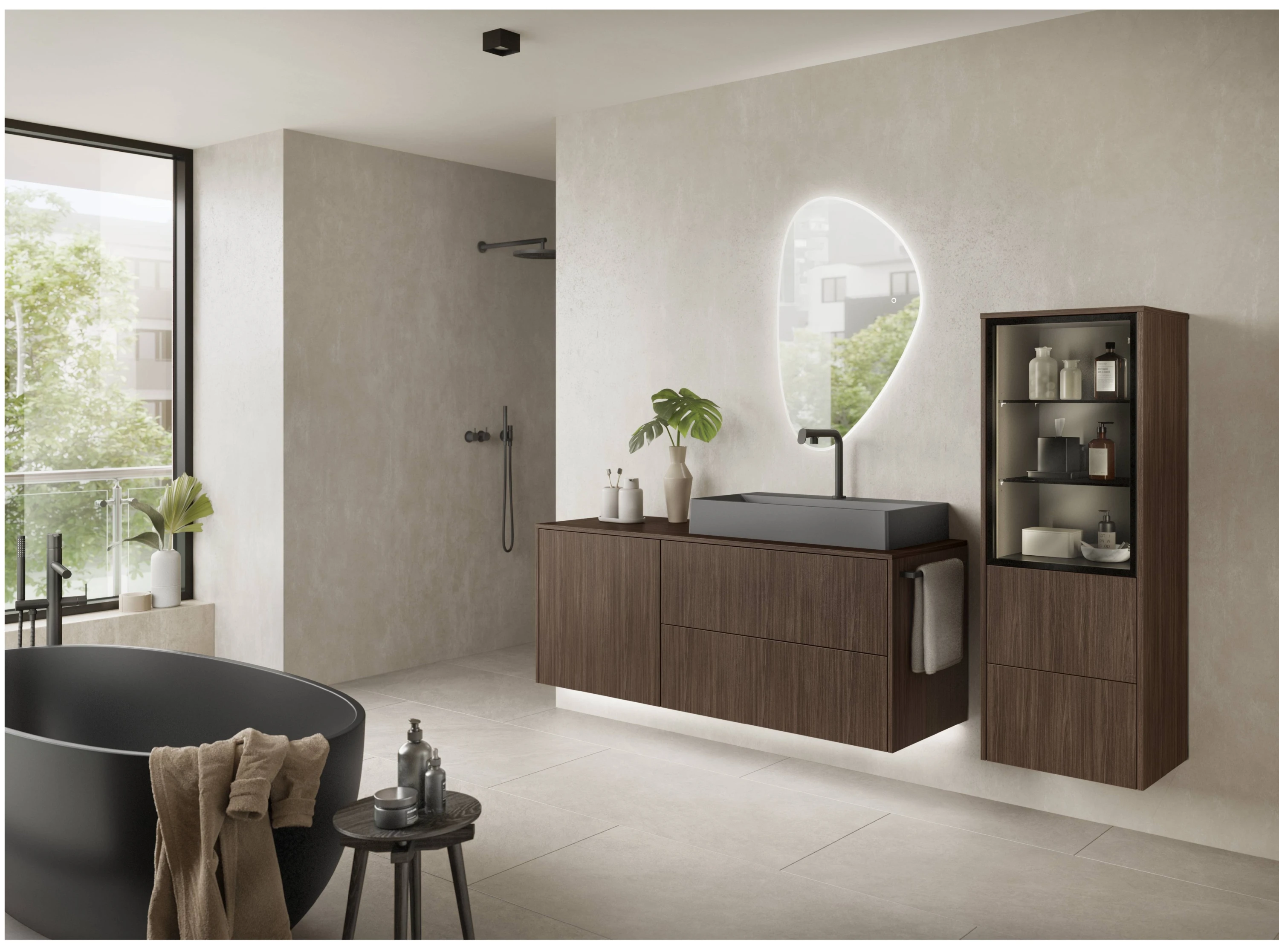 Badezimmer mit Waschbecken und Spiegel