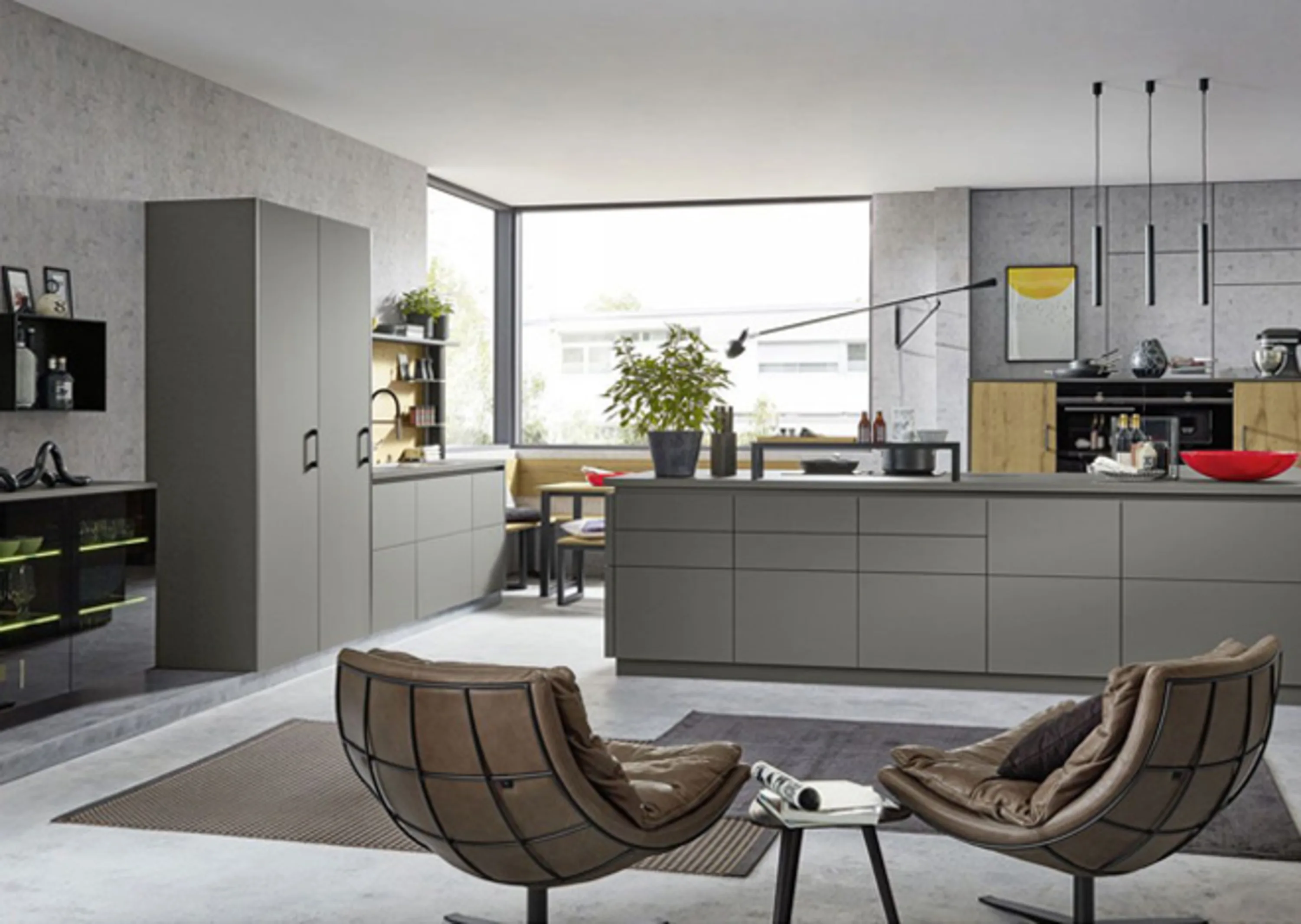 Moderne Küche mit einem großen Fenster und einem großen Fenster