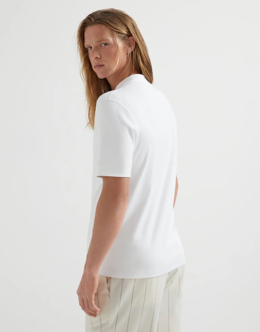 Immagine 2 per Brunello Cucinell T-shirt Polo Collo Serafino in Jersey a Costine
