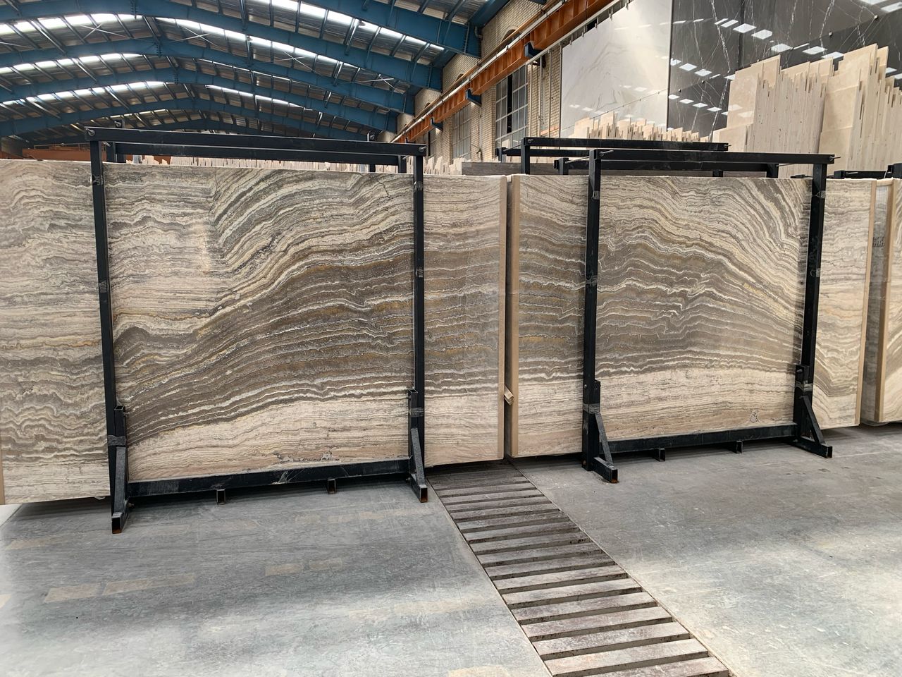 Image #5 of Silver Vein Cut Travertine