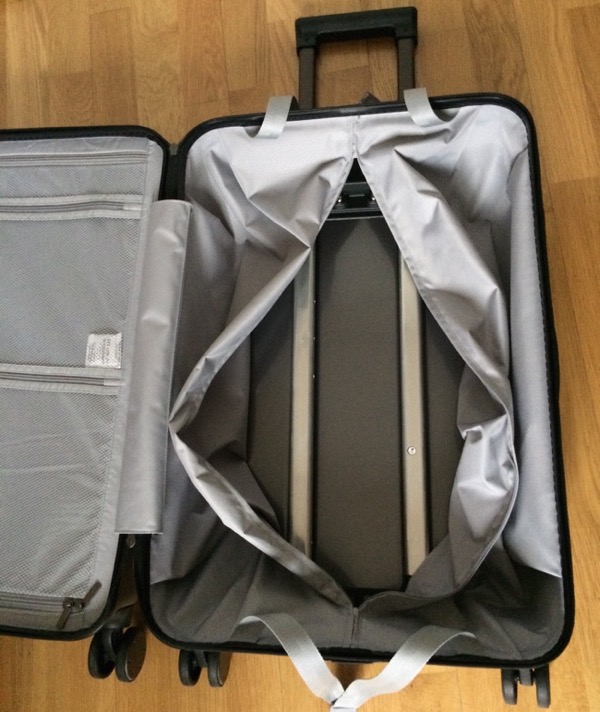 suitcase-inside2 suitcase-inside2