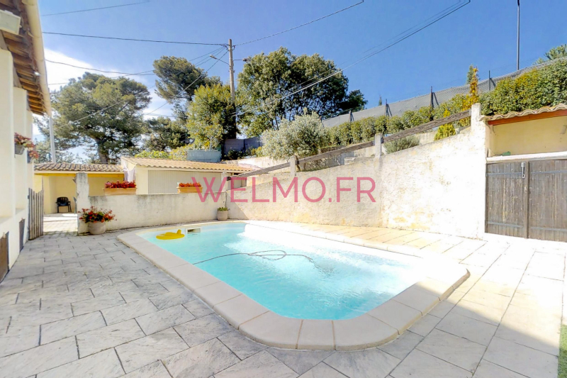 Terrasse avec piscine