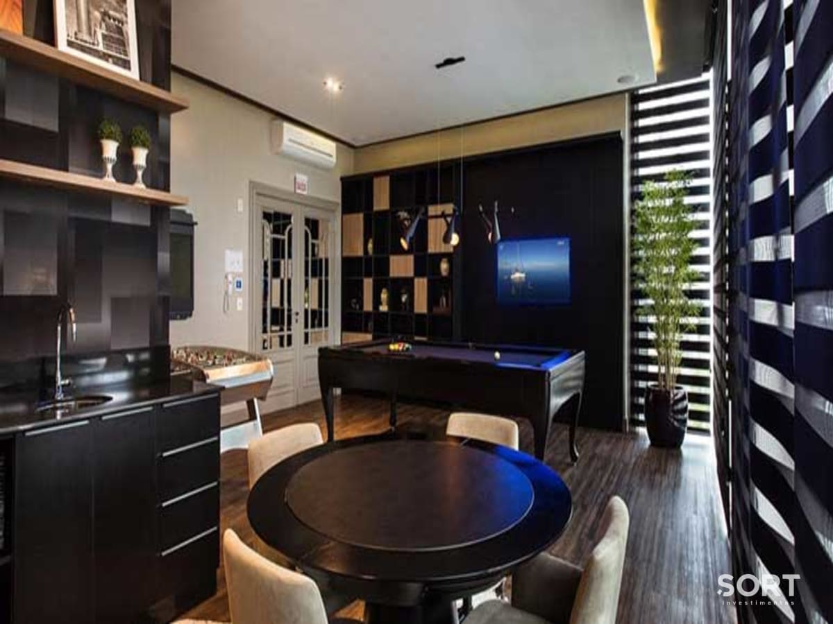 Acqualina Residence