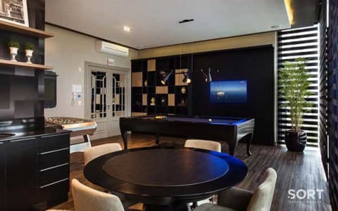 Acqualina Residence