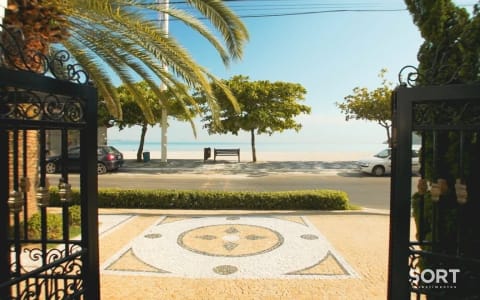 Diamond Hill