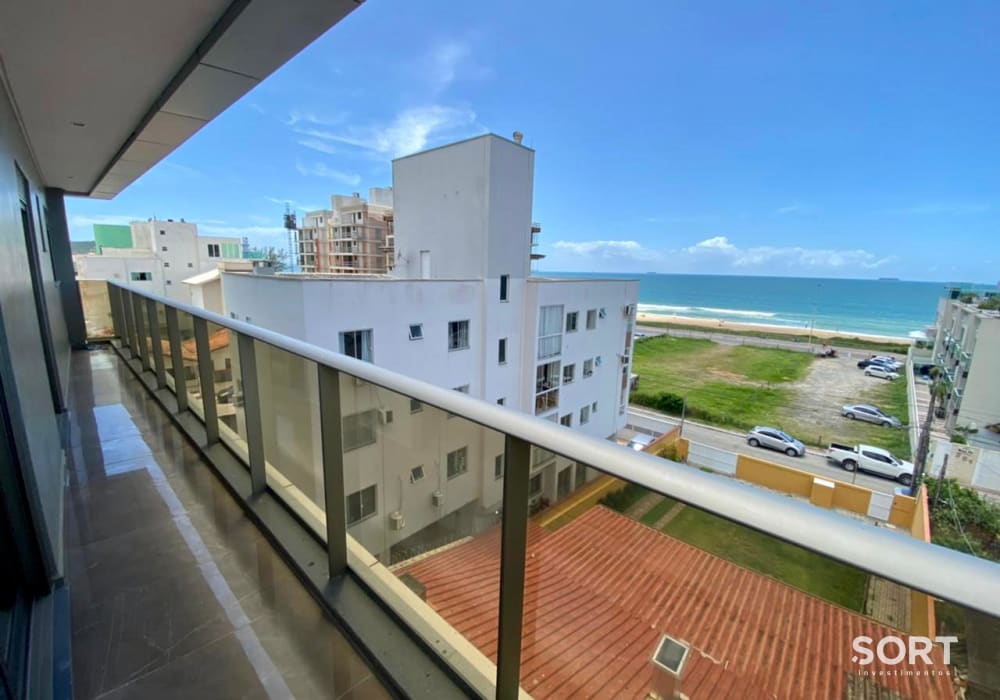 Apartamento Quadra mar no Edifício Brava Village