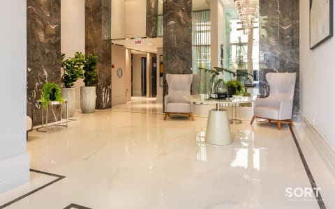 Eleganza Tower