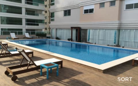 Piscina Pérola do Mar Meia Praia Itapema