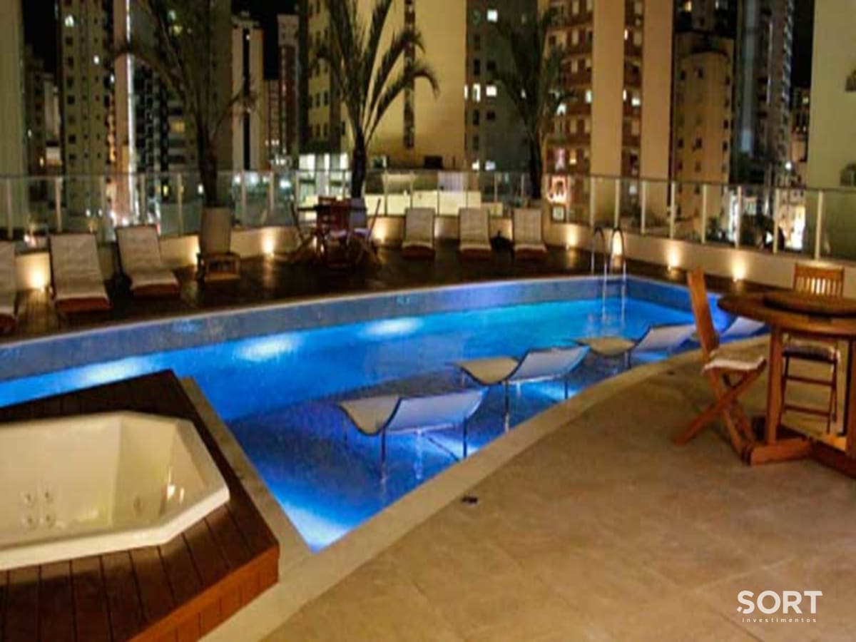 Piscina Isis Sun Tower Balneário Camboriú