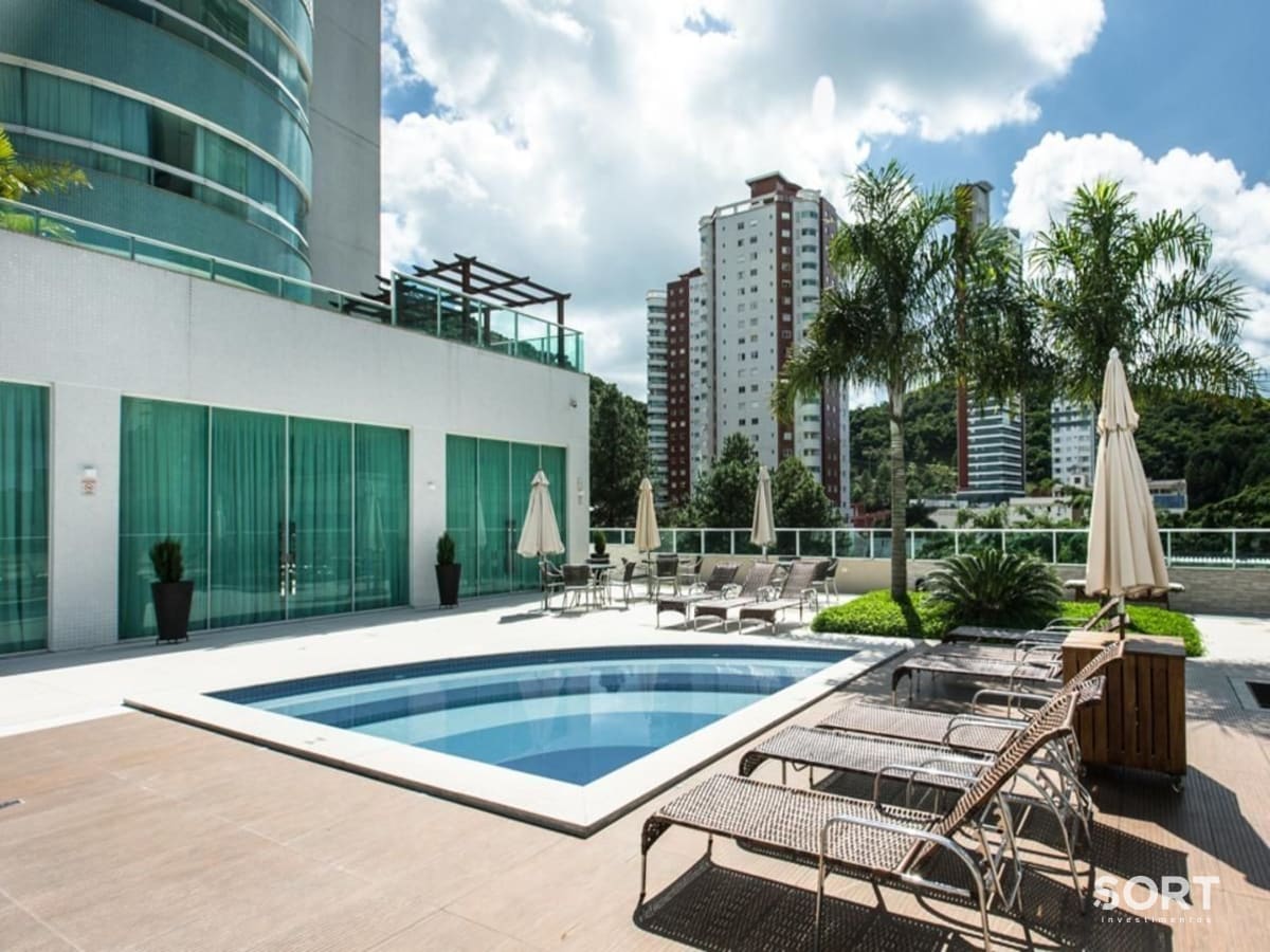 Piscina Torre de Lyon Barra Norte Balneário Camboriú