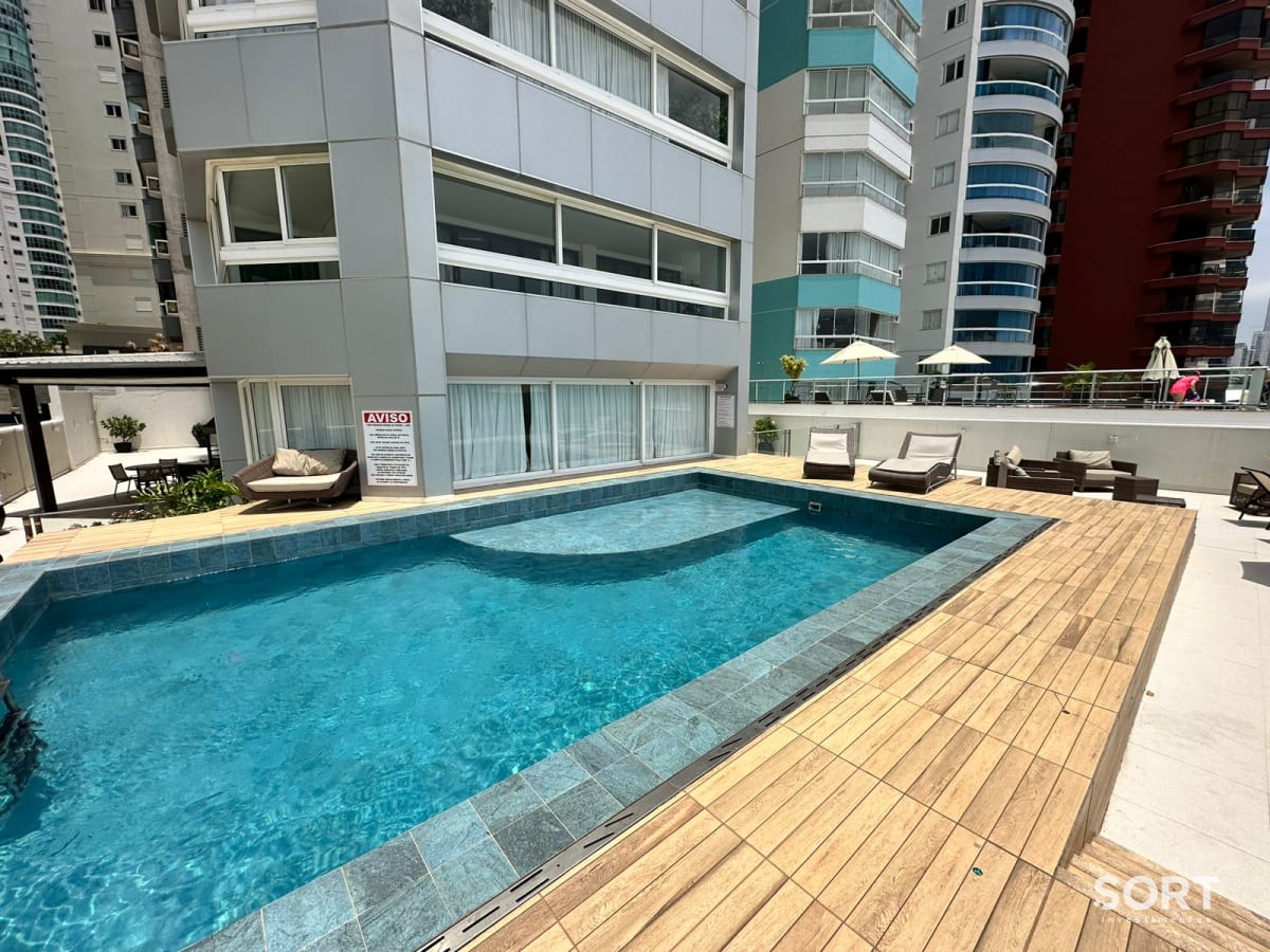 Piscina Theiss Heim Frente Mar Balneário Camboriú