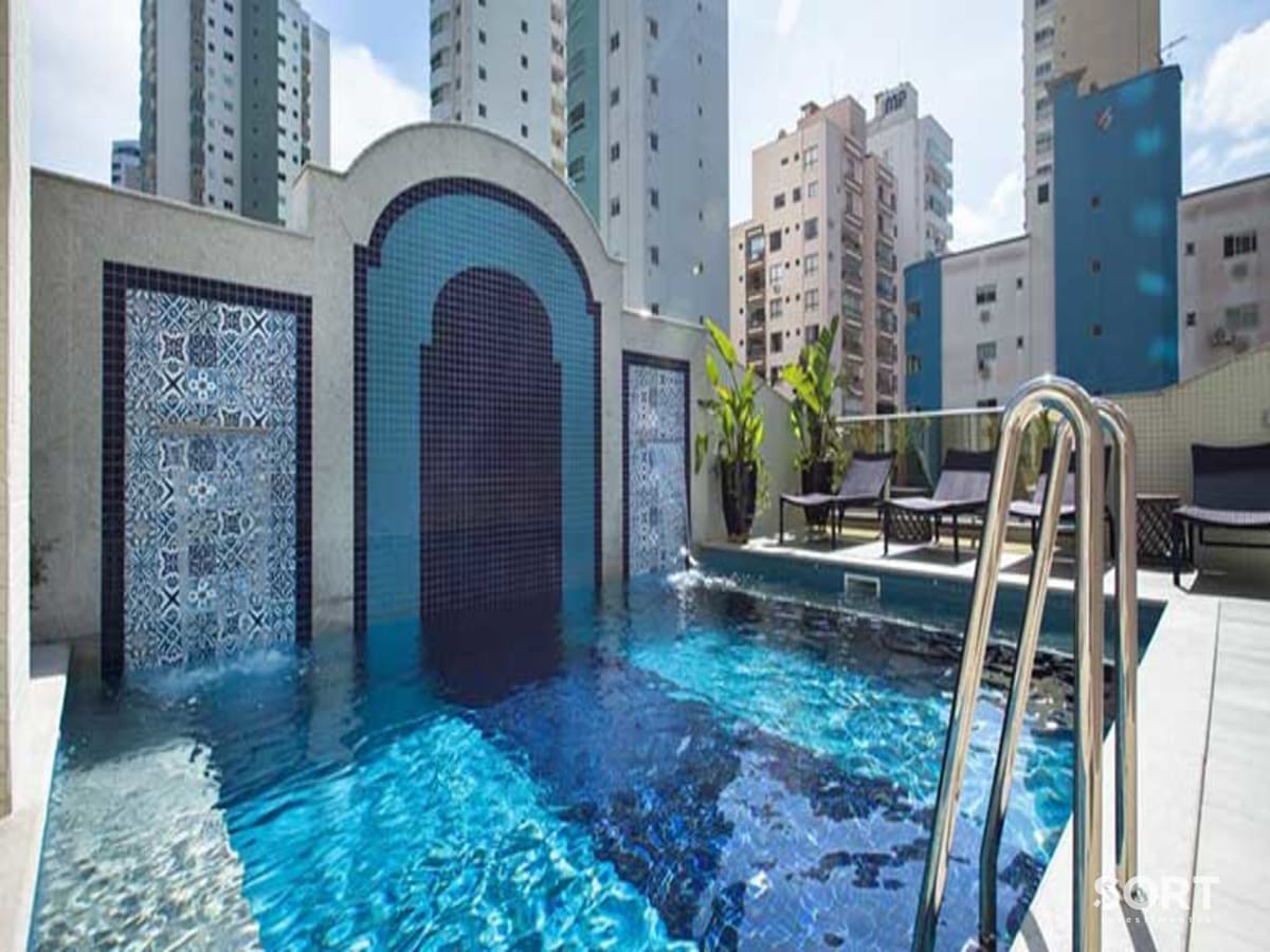 Piscina Solar Gonçalves Residence Balneário Camboriú