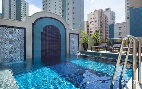 Piscina Solar Gonçalves Residence Balneário Camboriú
