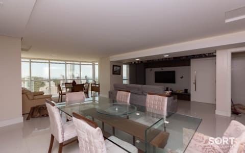 Sala de Jantar Apartamento com Vista Mar no Edifício Alameda Jardins