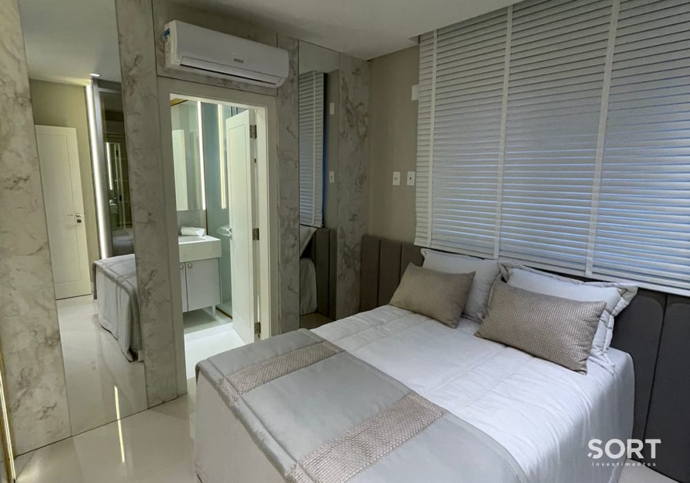 Apartamento Cobertura Duplex no Edifício Hamptons Village
