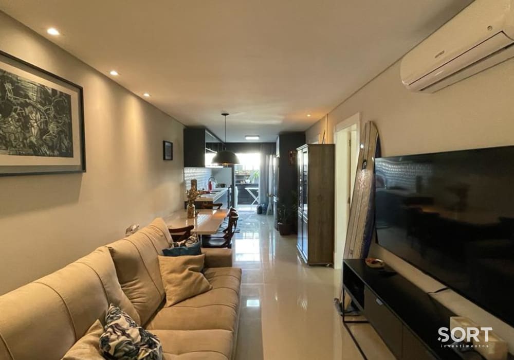 Living Apartamento Quadra Mar no Edifício Brava Ocean Home Club