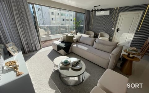 Living Apartamento Diferenciado no Edifício Privilège Residence