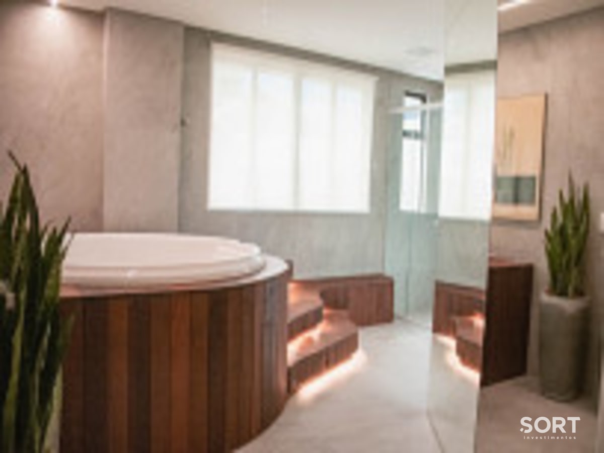 Spa Surfers Paradise