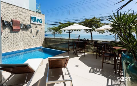 Piscina Frente Mar Gran Felicitá