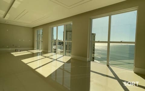 Sala de Estar Apartamento no Edifício Le Visage Divinité