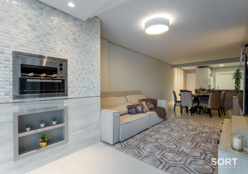 Amplo Apartamento Quadra Mar no Edifício Le Majestic