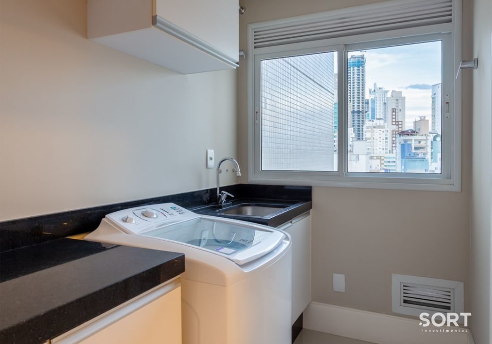 Área de Serviço Apartamento Quadra Mar no Edifício Le Majestic