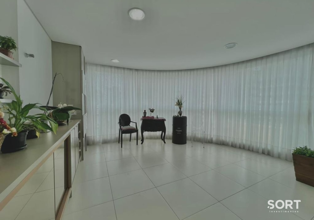 Amplo Apartamento Quadra Mar o Edifício San Pietro Residence