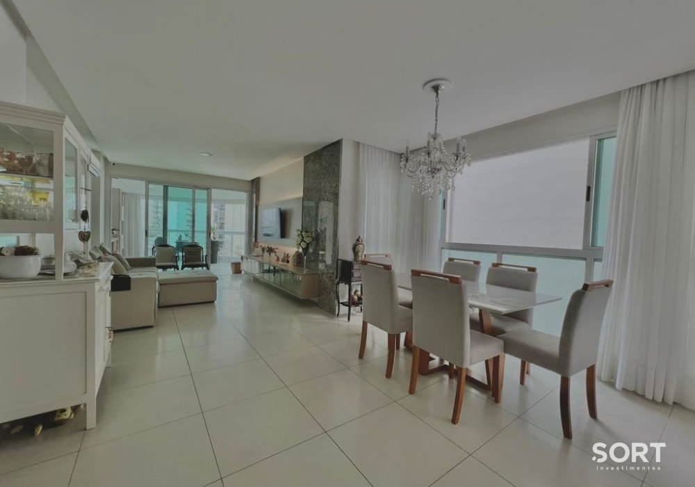 Living Apartamento Quadra Mar o Edifício San Pietro Residence