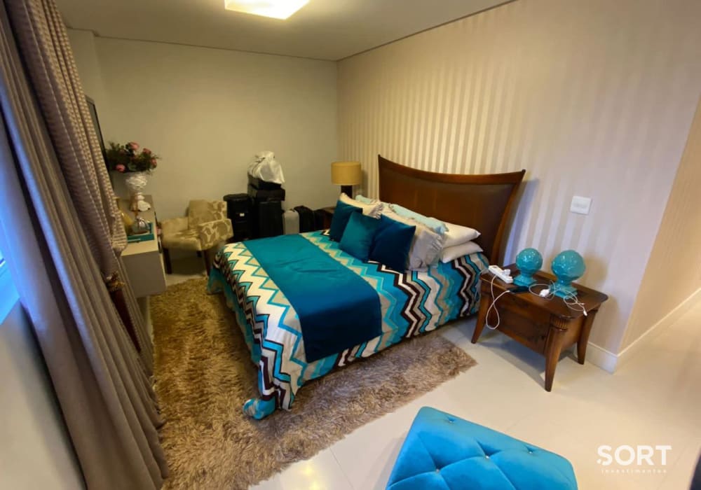 Apartamento no Edifício Opera Plaza