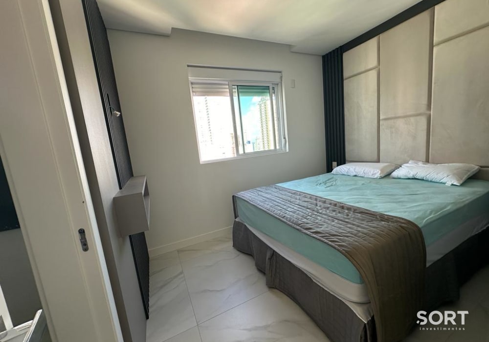 Suíte Apartamento no Edifício Golden Bay