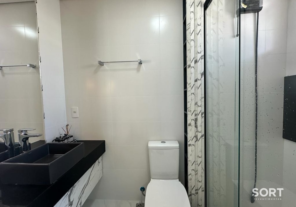 Banheiro Suíte Apartamento no Edifício Golden Bay