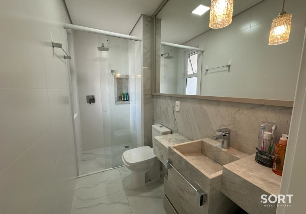 Banheiro Suíte Apartamento no Edifício Golden Bay