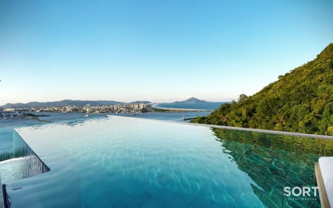 Piscina Privativa Apartamento no Edifício Infinitá Treehouse