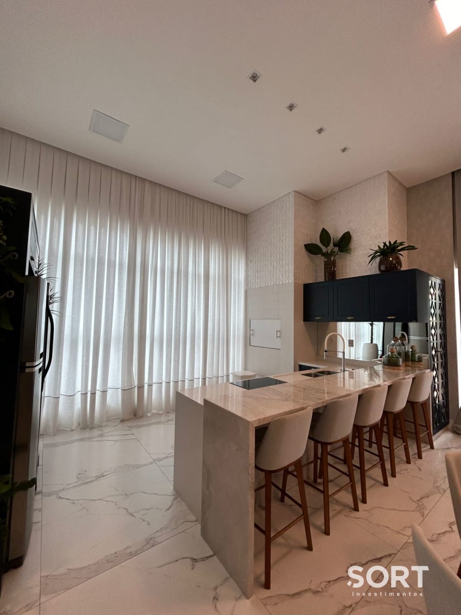 Gourmet Siena Towers
