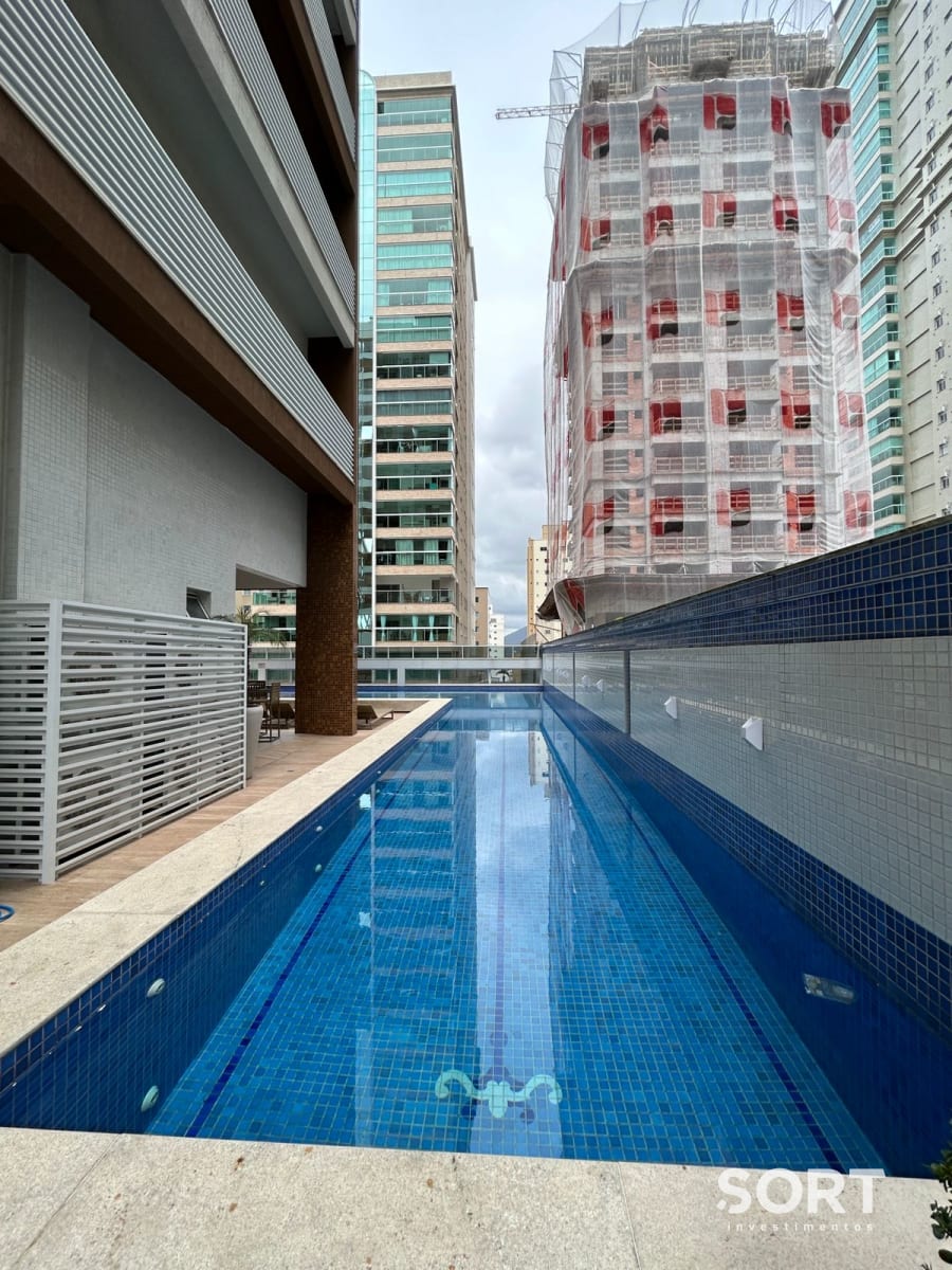 Piscina Siena Towers