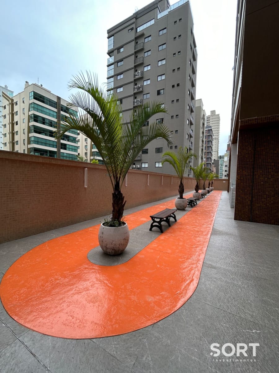 Pista Siena Towers