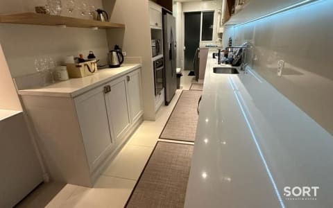 Cozinha Apartamento no Edifício Império das Ondas