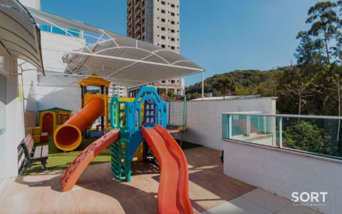Playground Império das Ondas