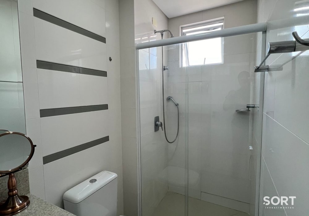 Banheiro Suíte Apartamento no Edifício Ambar Residence