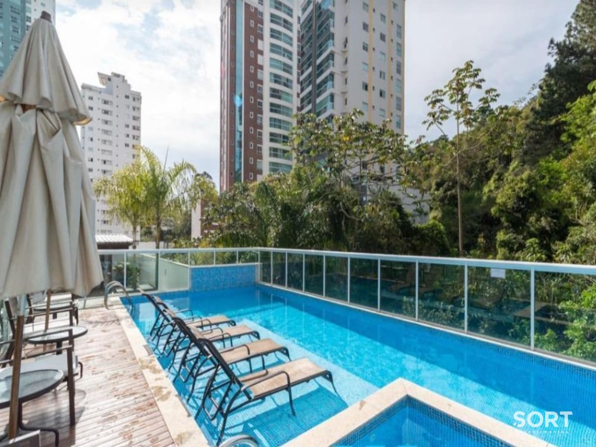 Ocean Tower Piscina