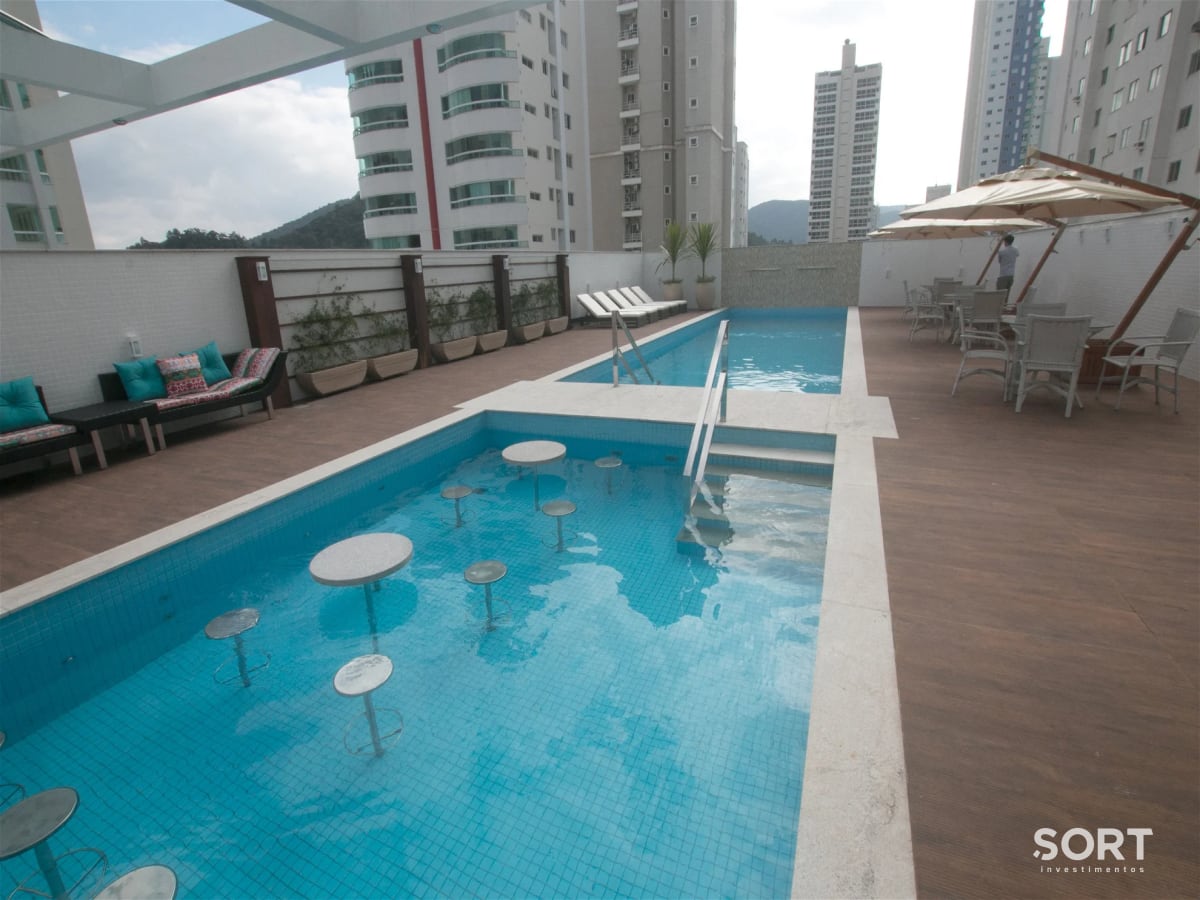 Piscina Sistina Tower Residence