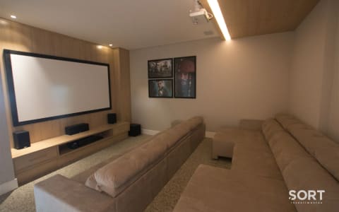 Cinema Sistina Tower Residence