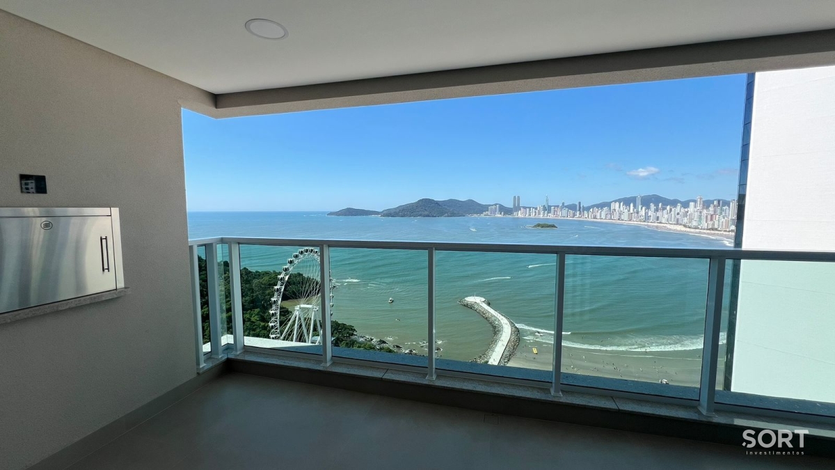 Vista Sacada Apartamento Frente Mar no Edifício Santé Boutique Residence