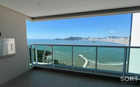 Vista Sacada Apartamento Frente Mar no Edifício Santé Boutique Residence